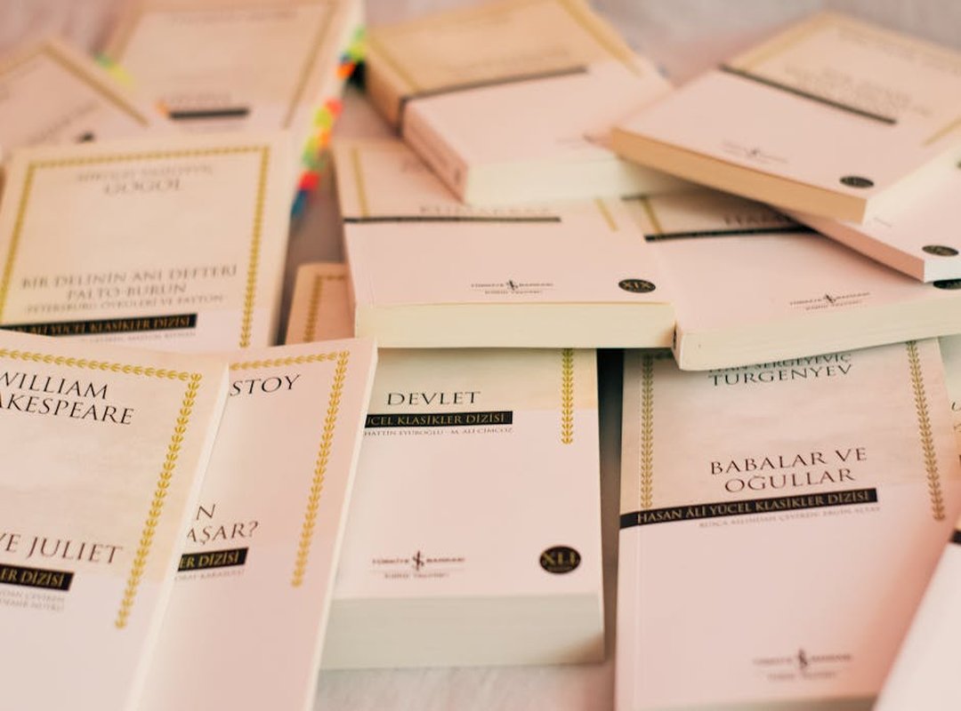 The Best Ways to Find Indonesian Subtitles and Translations