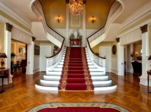 Contact Homiezava Hotel