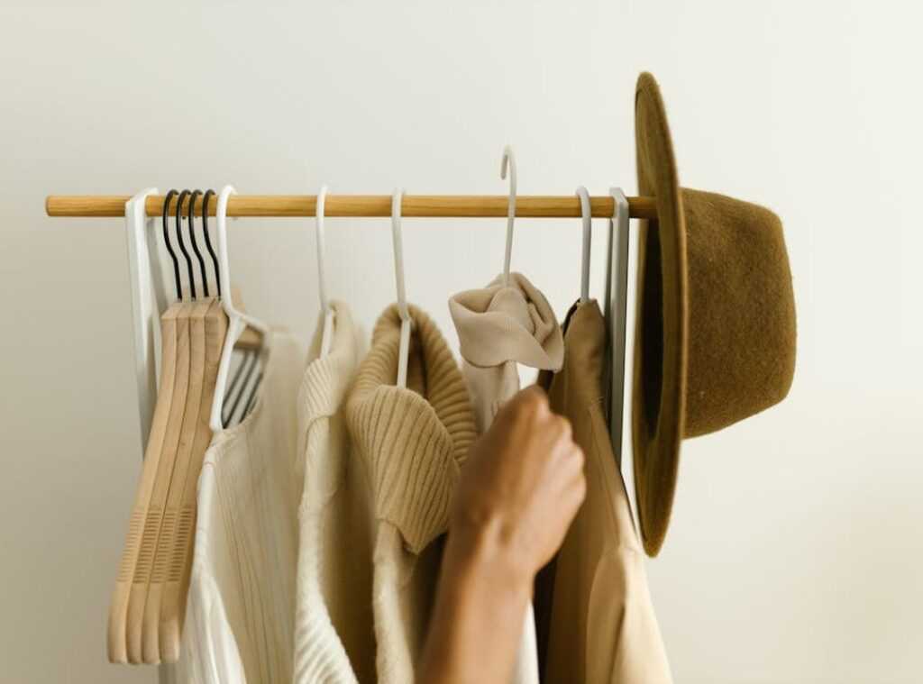 capsule wardrobe budget